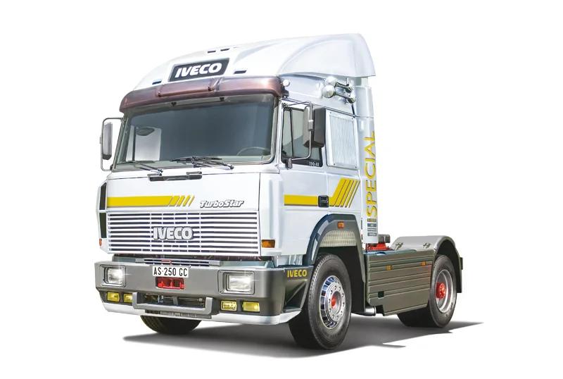 Italeri 1/24 Iveco Turbostar 190 48 Model Kit — official product photo 1