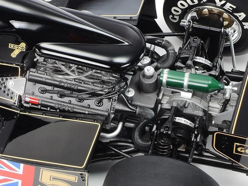 Tamiya 1/12 Lotus 78 W Phetch Pts Model Kit — official product photo 3