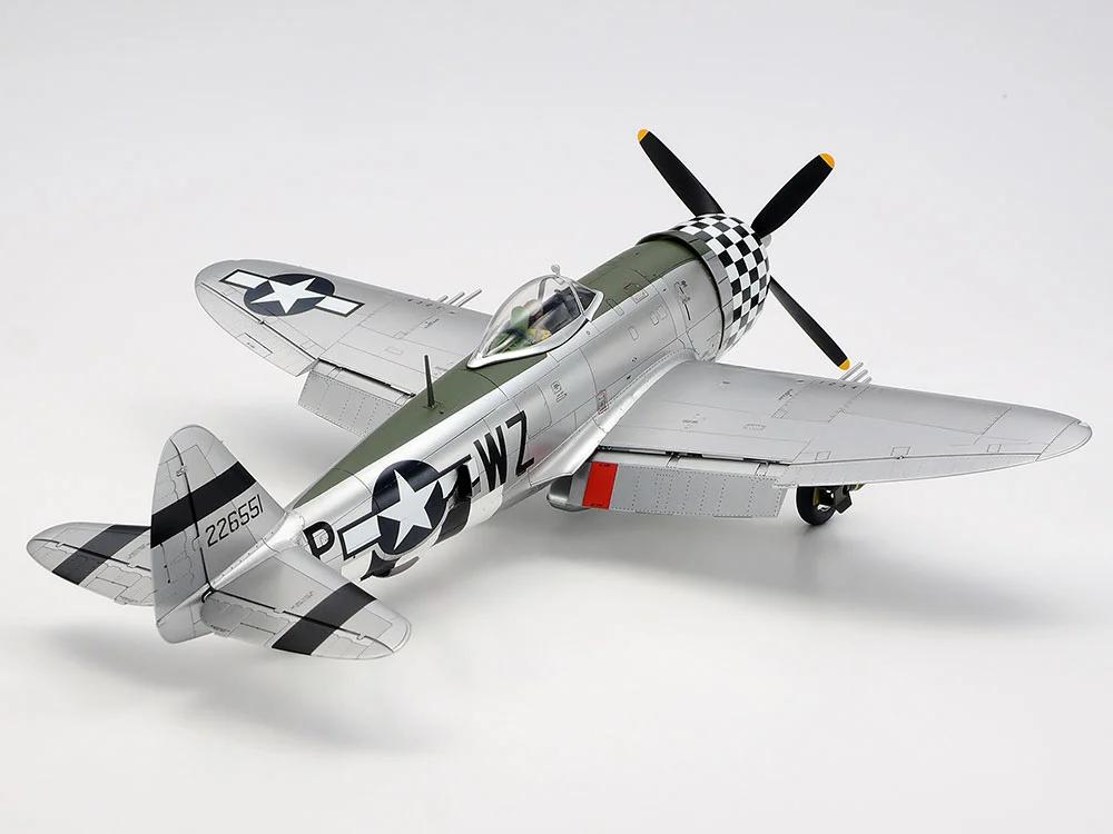 Tamiya P-47D Thunderbolt Bubbletop 48 Model Kit — official product photo 2