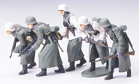 Tamiya German Assault Infantry Winter Model Kit — box art