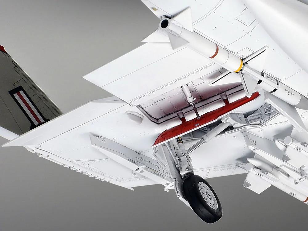 Tamiya 1/48 F-4B Mcdonnell Douglas Phantom II Model Kit — official product photo 6