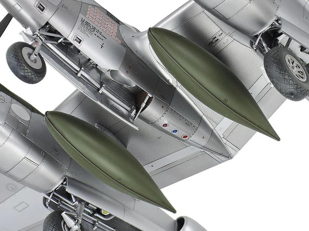 Tamiya 1/48 P-38J Lockheed Lightning Model Kit — official product photo 2