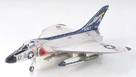 Tamiya 1/72 F-4D1 Skyray Model Kit — box art