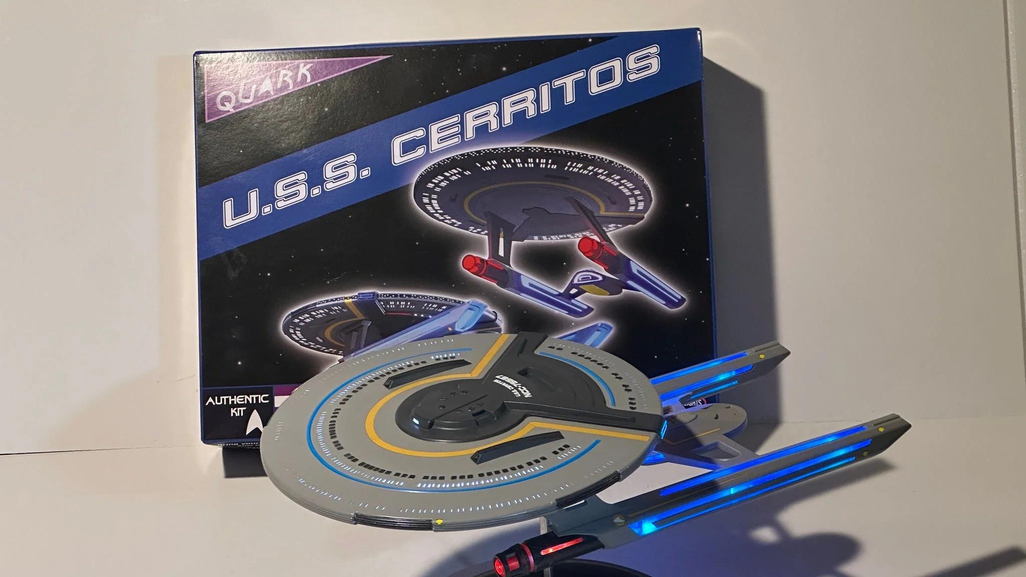 Polar Lights 1/1400 St Lower Decks Uss Cerritos Model Kit — official product photo 2