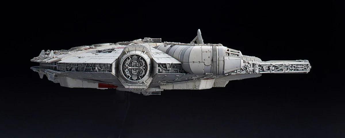 Bandai 1/144 Millennium Falcon Rise Skywalker Model Kit — product photo 14