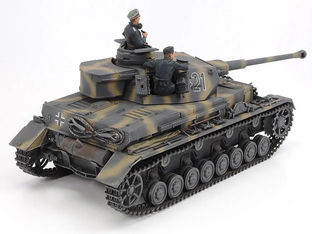 Tamiya Panzerkampfwagen IV Ausf G W Motorcycle Model Kit — official product photo 3