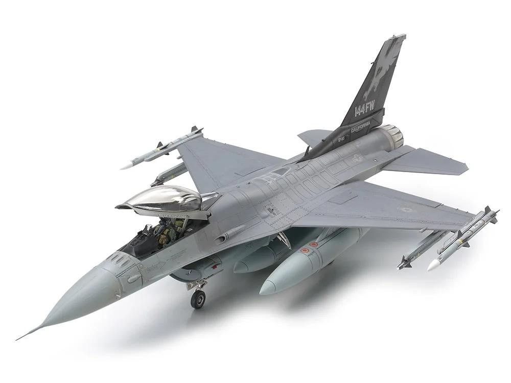 Tamiya 1/48 F-16C Block 25 32 Falcon Model Kit — official product photo 1