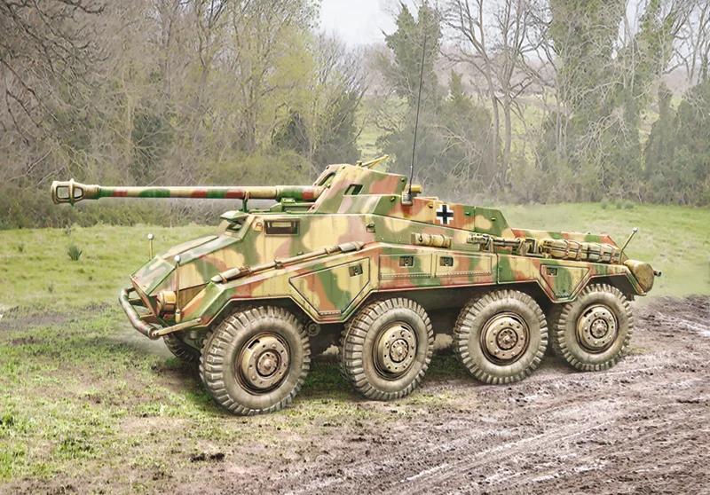 Italeri 1/72 SD Kfz 234 4 German Armor Model Kit — official product photo 1