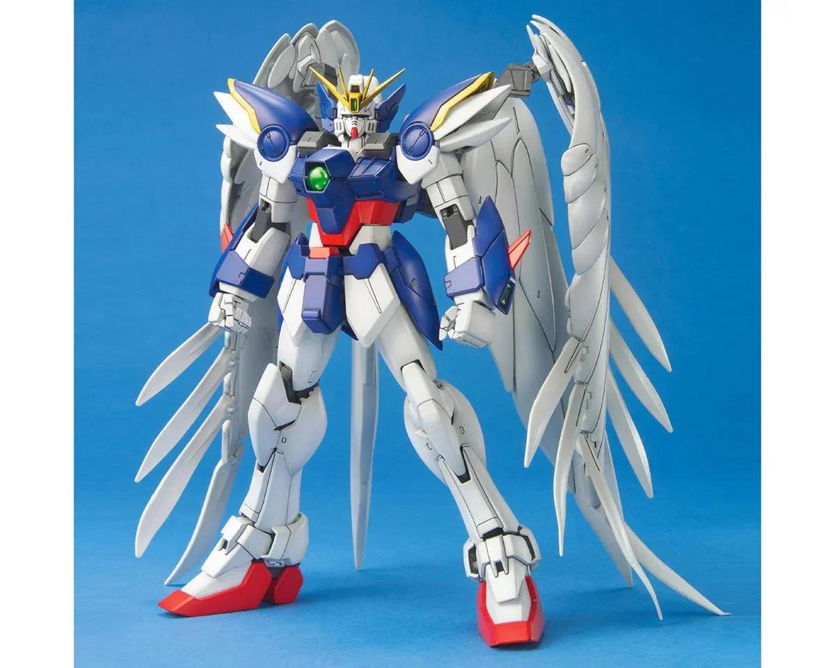 Bandai 1/100 MG Wing Zero Custom EW Model Kit — official product photo 1