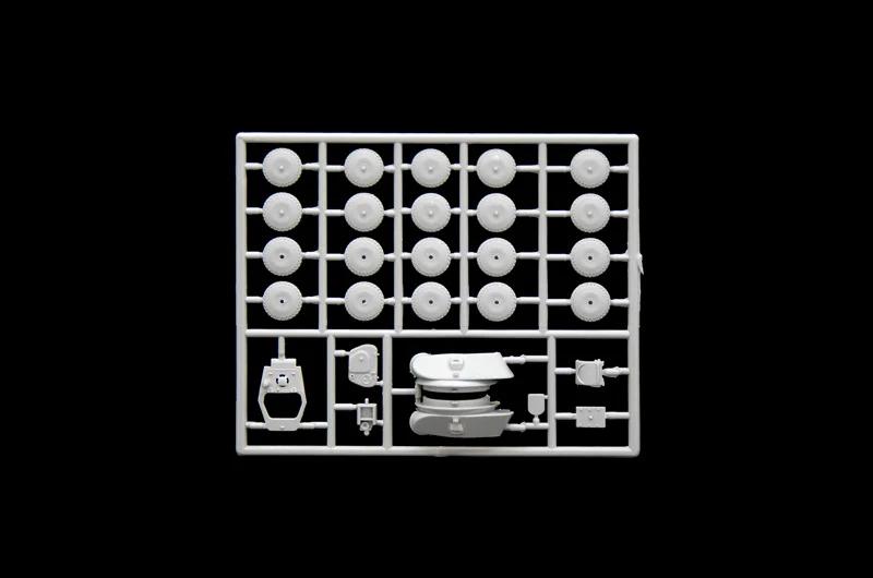 Italeri 1/72 T-34 76 Russian Tank Model Kit — official product photo 5
