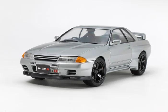 Tamiya 1/24 Nissan Skyline Gt-r Model Kit — box art