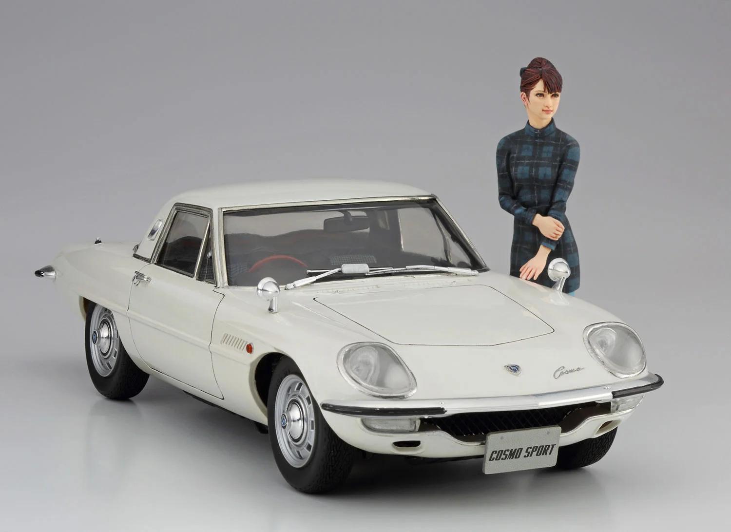 Hasegawa 1/24 Mazda Cosmo Sport L10b W 60s Girl Model Kit — official product photo 2