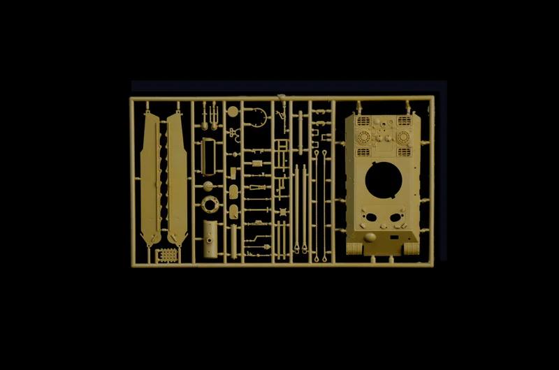 Italeri 1/72 Panther Model Kit — official product photo 6