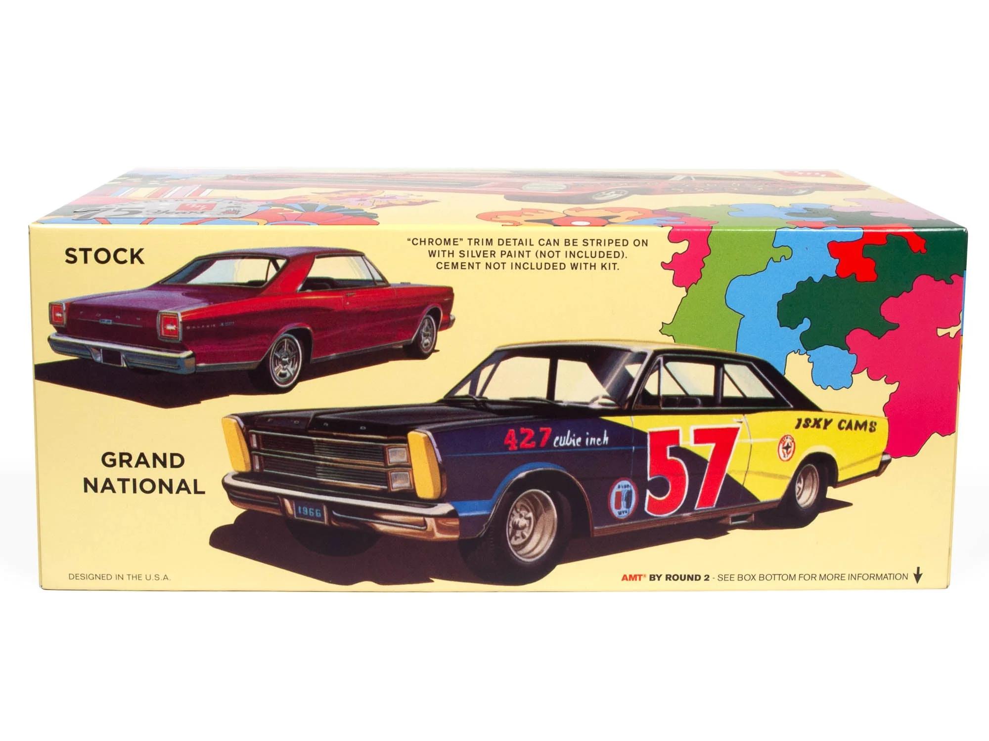 AMT 1/25 66 Ford Galaxy Sweet Bippy Model Kit — official product photo 4