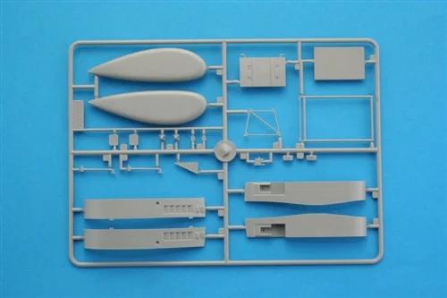 Italeri 1/72 Mh-53e Sea Dragon Model Kit — official product photo 6