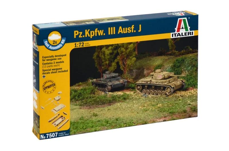 Italeri 1/72 Pzkpfw III Ausf J Model Kit — official product photo 2