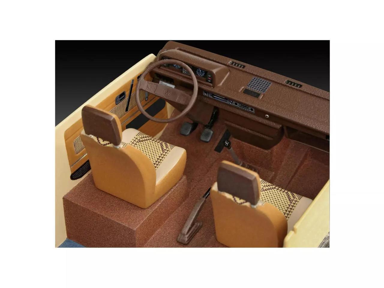 Revell 1/25 Vw Pizza Vanstranger Things Model Kit — official product photo 5