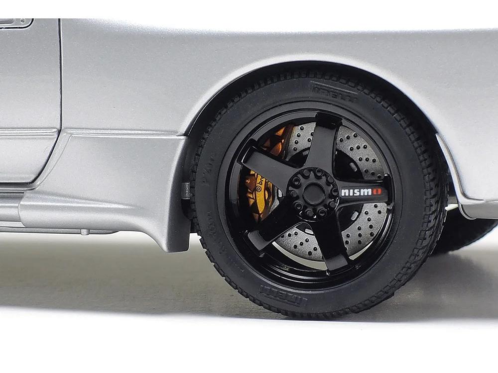 Tamiya 1/24 Nissan Skyline Gt-r Model Kit — official product photo 5