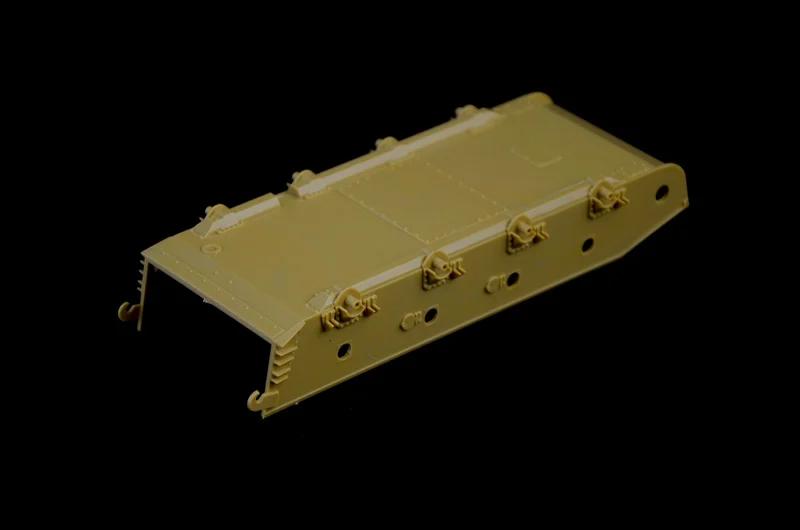 Italeri 1/35 Flakpanzer IV Ostwind Model Kit — official product photo 3