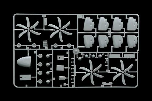 Italeri 1/72 C-130J Hercules Model Kit — official product photo 6