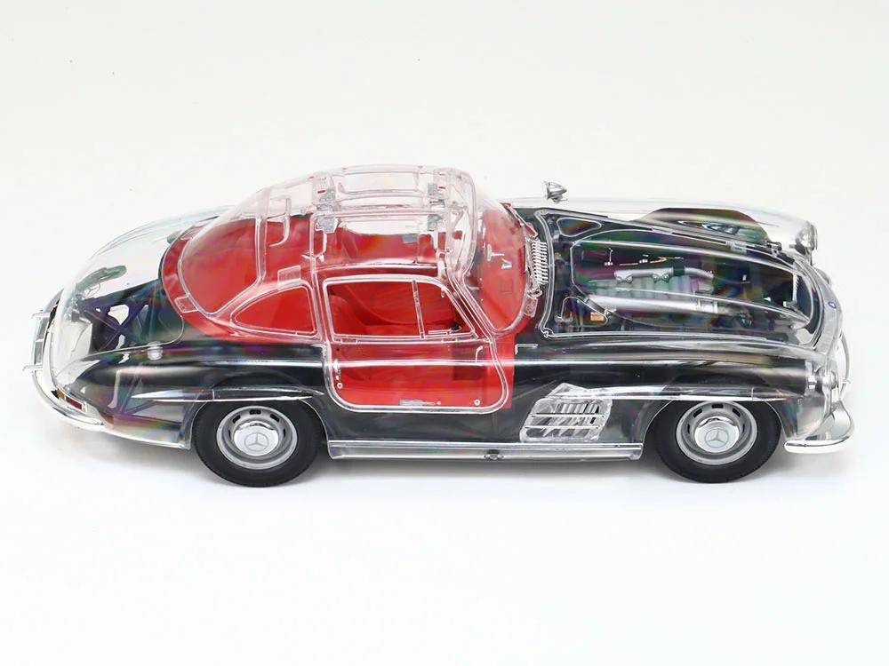 Tamiya 1/24 Full View Mercedes 300sl Model Kit — official product photo 3