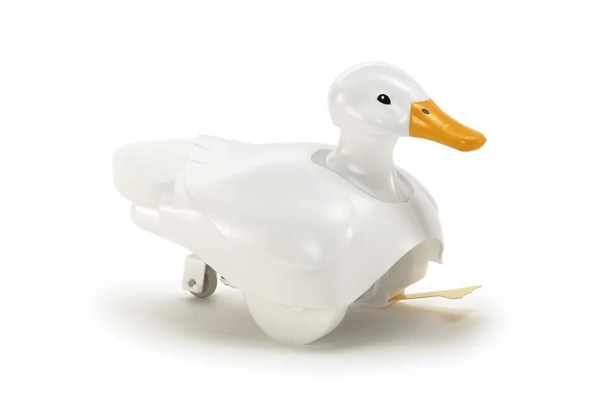 Tamiya Walking Swimming Duck Model Kit — box art
