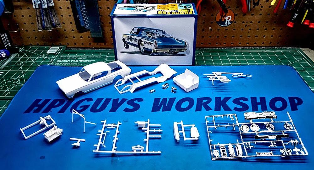 AMT 1/25 1966 Barracuda Fc Hemi Hustler Model Kit — official product photo 5