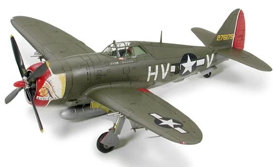 Tamiya 1/72 P-47D Thunderbolt Model Kit — box art