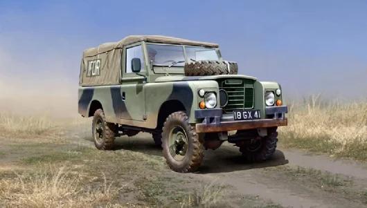 Italeri 1/35 Land Rover 109 Lwb Model Kit — box art