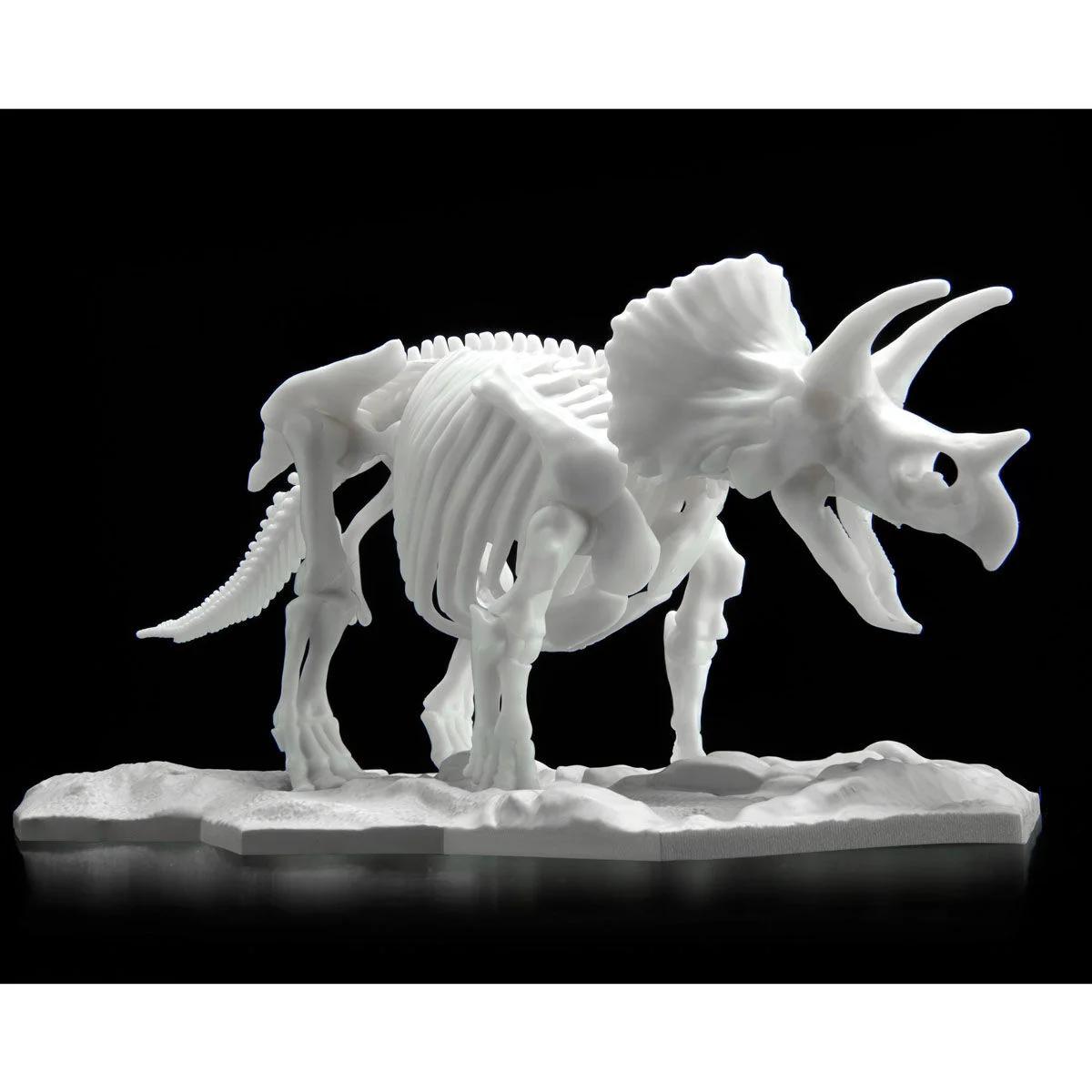 Bandai Triceratops Limex Skeleton Model Kit — official product photo 4