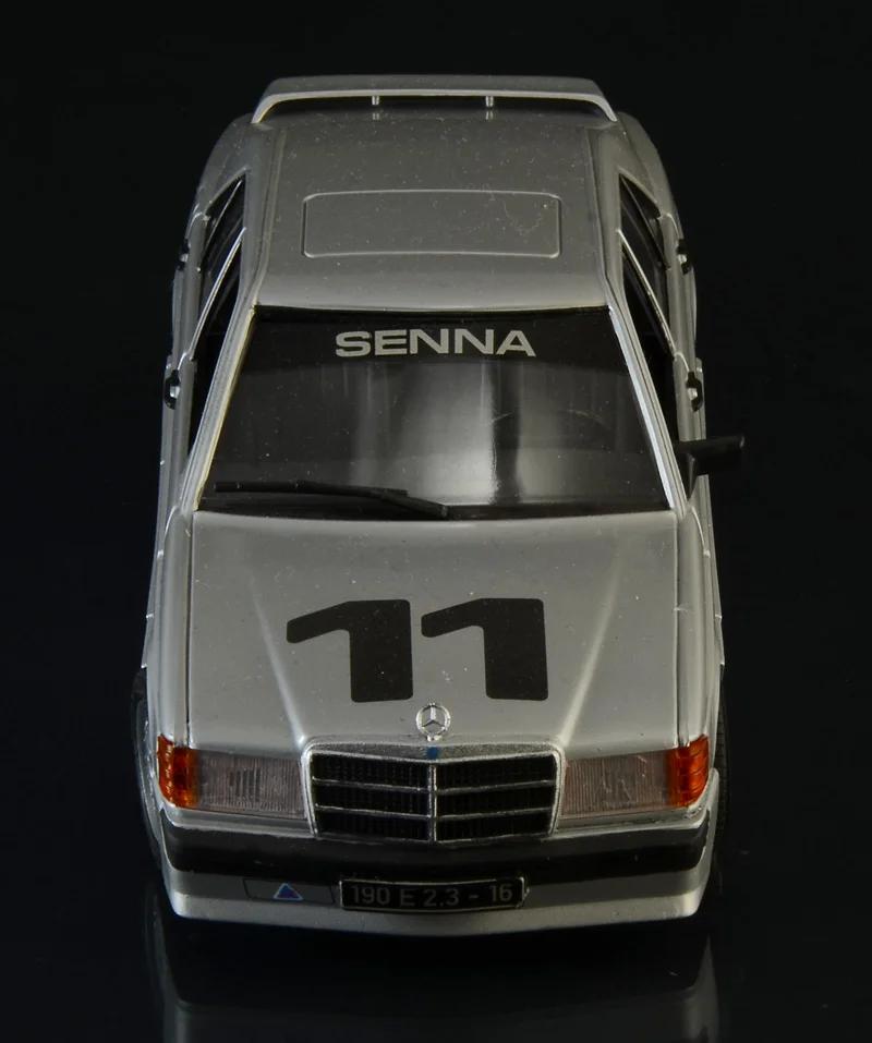 Italeri 1/24 Mercedes Benz 190e 2 3 16v Model Kit — official product photo 6