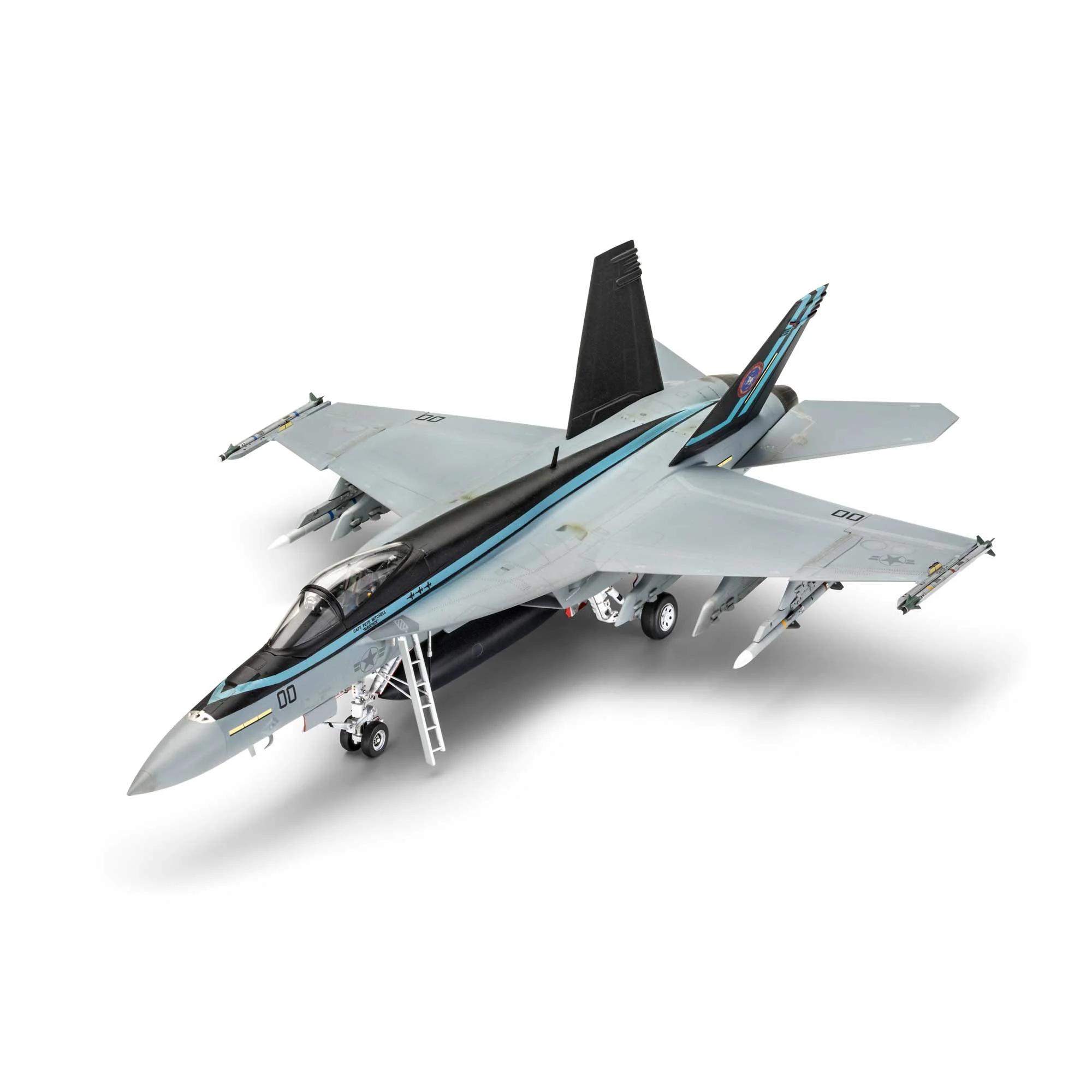 Revell 1/48 A-18E Mavericks F Hornet Top Gun Model Kit — official product photo 1
