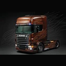 Italeri 1/24 Scania R Black Amber Model Kit — box art