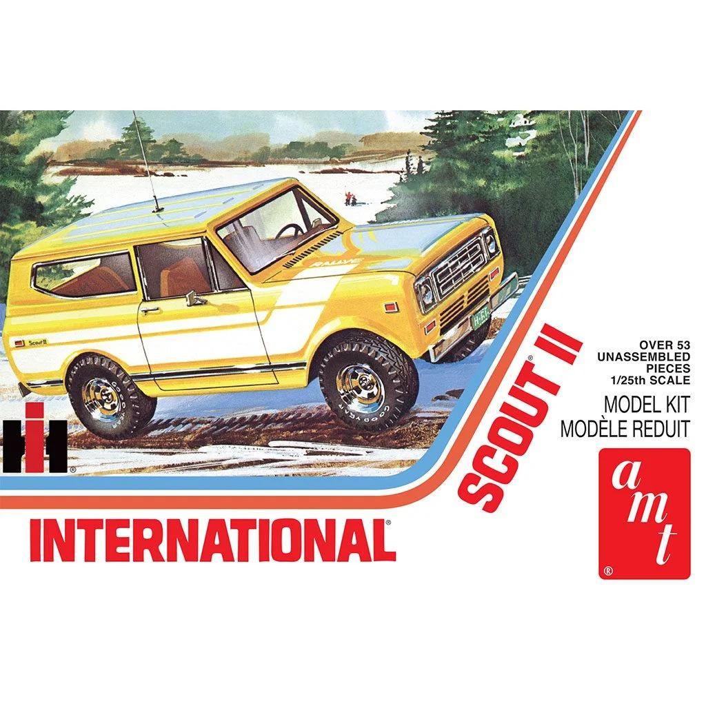 AMT 77 International Harvester Scout II Model Kit — official product photo 1