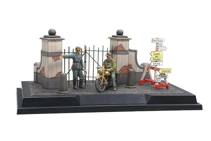 Tamiya 1/35 Scene Set 2 German Field Police Model Kit — box art