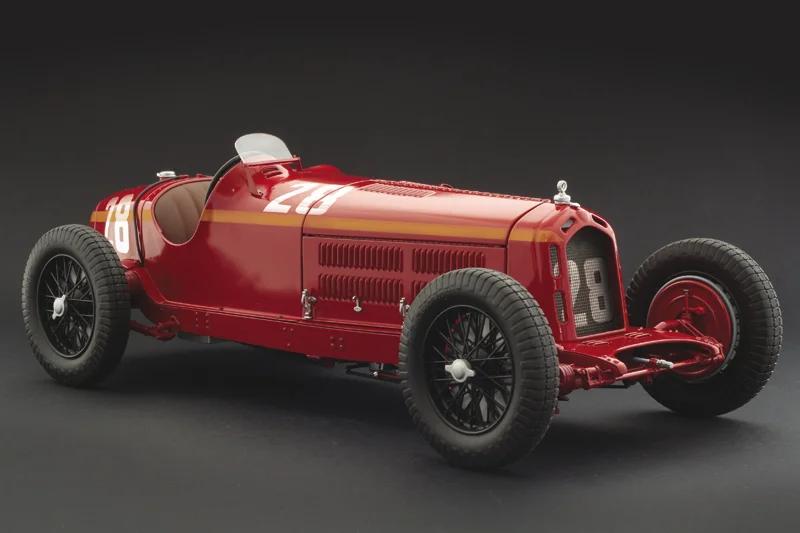Italeri Alfa Romeo 8c 2300 Monza Tazio Nuvola 12 Model Kit — official product photo 3