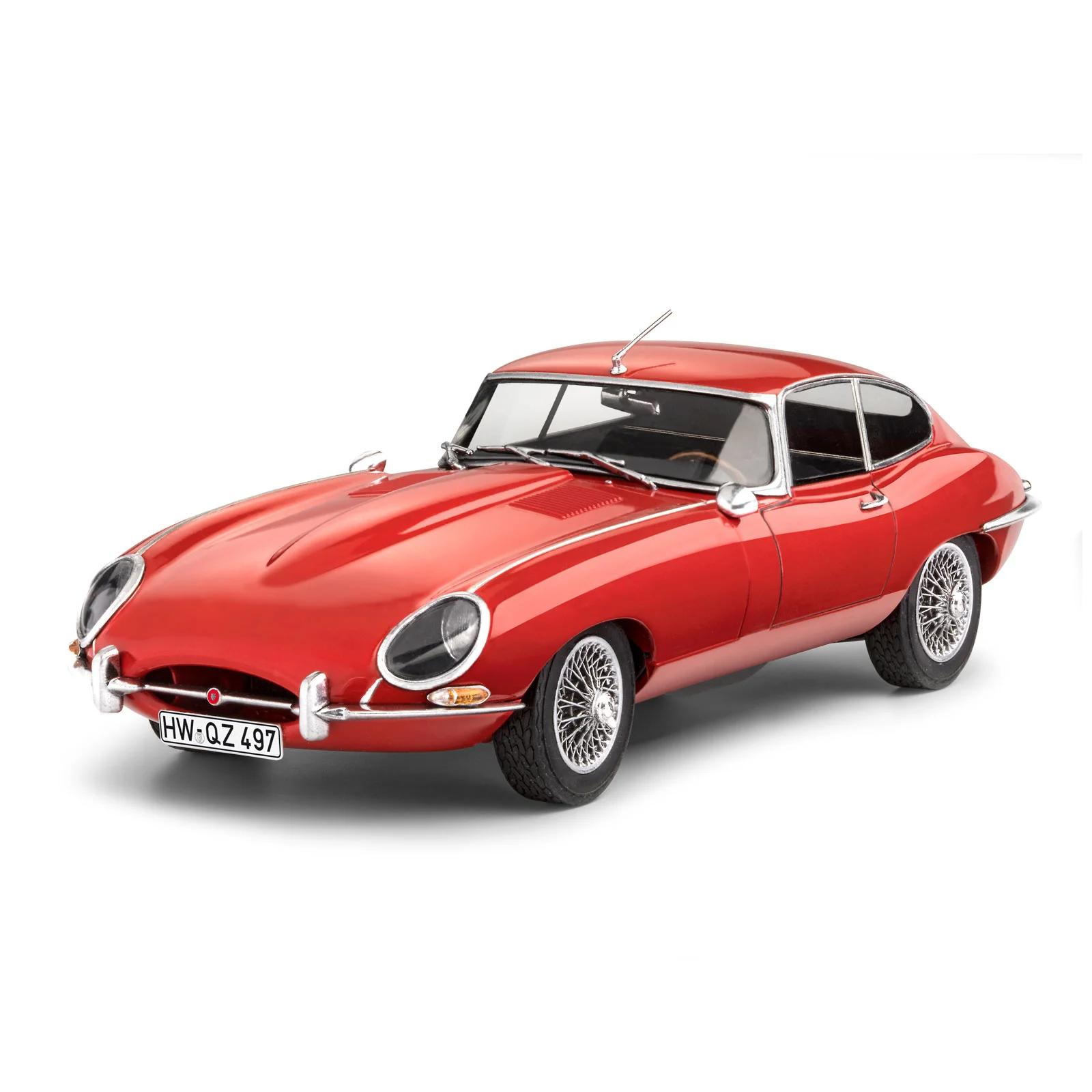 Revell 1/24 XK-E Jaguar E-type Model Kit — official product photo 1