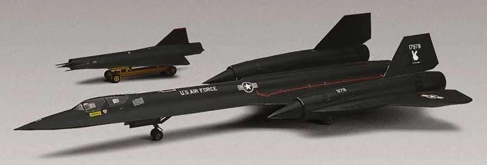 Revell 1/72 Sr-71a Blackbird Model Kit — box art