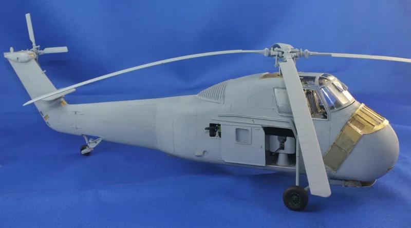 Italeri 1/48 H-34 Pirate Ud US Marines Model Kit — official product photo 6