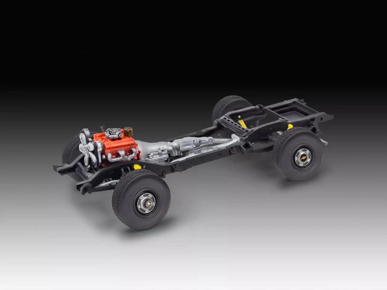 Revell 1/25 85chevy K5 Blazerstranger Things Model Kit — official product photo 4