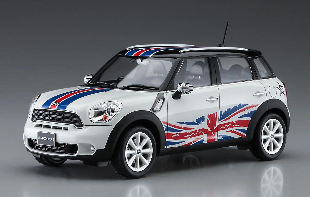 Hasegawa 1/24 Mini Cooper S Countryman Model Kit — official product photo 3