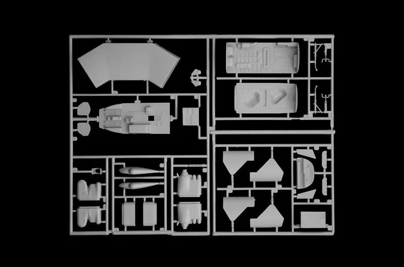 Italeri 1/72 B-52G Stratofortress Model Kit — official product photo 6