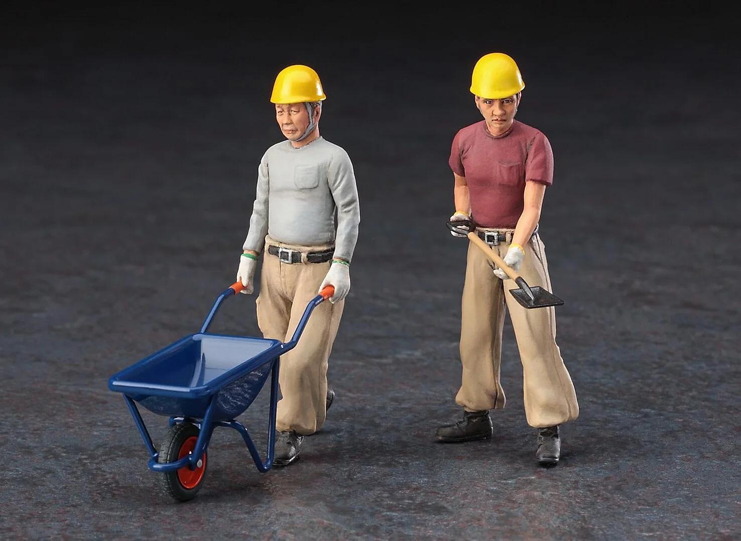Hasegawa 1/35 Construction Worker Paver Model Kit — official product photo 3
