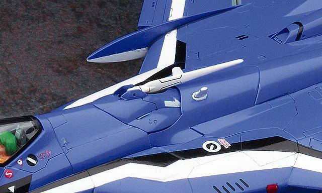Hasegawa 1/72 VF-25G Messiah Macross Frontier Model Kit — official product photo 5