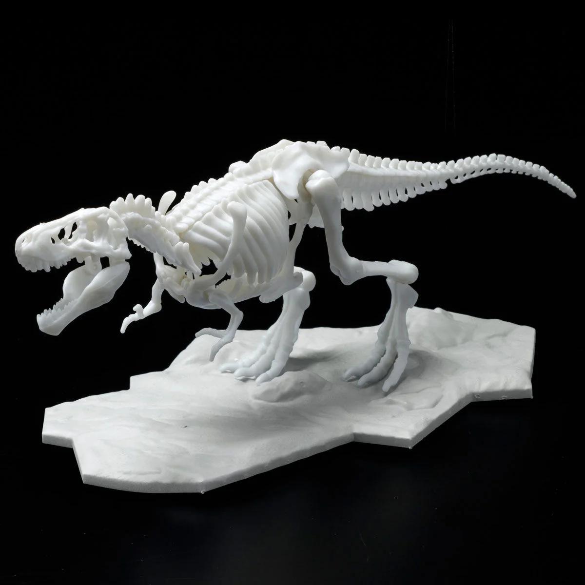Bandai Tyrannosaurus Limex Skeleton Model Kit — official product photo 2
