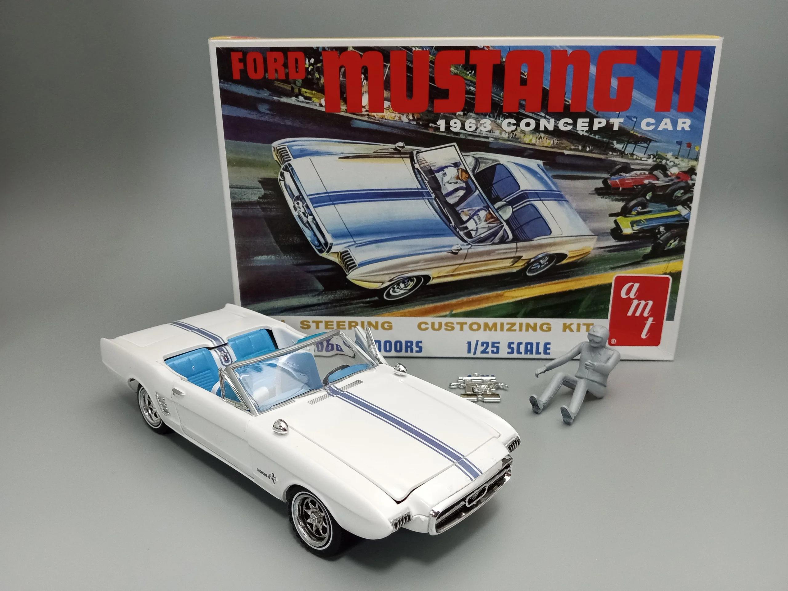 AMT 1/25 63 Ford Mustang II Concept Model Kit — official product photo 2