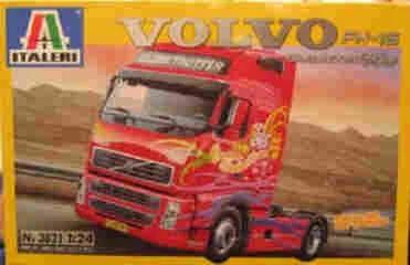 Italeri Volvo Fh16 Globetrotter Xl 24 Model Kit — box art