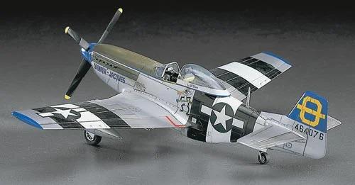 Hasegawa 1/48 P-51D Mustang Model Kit — box art