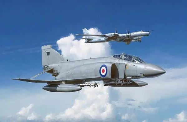 Italeri 1/72 F-4 Phantom Fg 1 Model Kit — box art