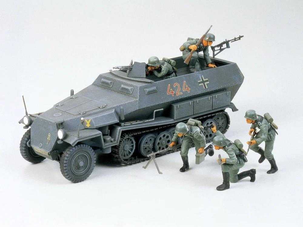 Tamiya 1/35 SD Kfz 251 Hanomag Model Kit — official product photo 2